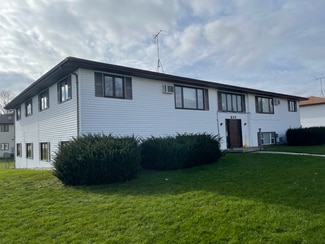 835 Illinois Ave Unit 104, Oostburg, WI 53070