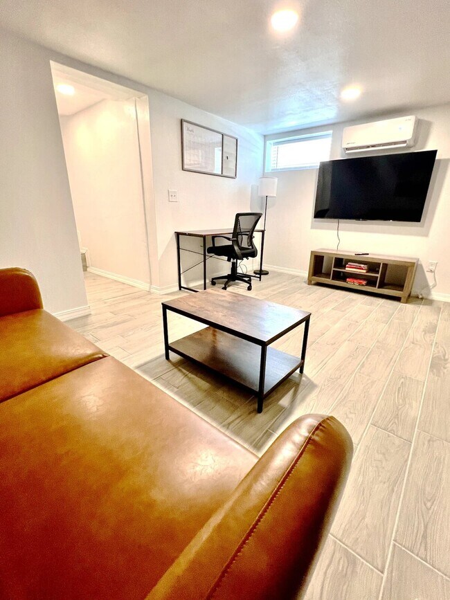 1111 N Stevens St unit 1120 N Stevens Unit, El Paso, TX 79903 - photo 3