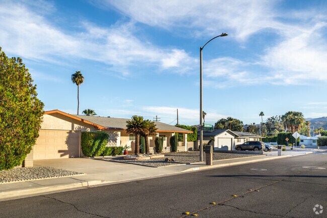 Discover unrenovated homes in the $450K to $500K range in Demuth Park.