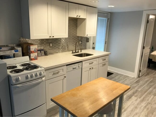 4516 Banks St unit Lower unit, New Orleans, LA 70119 - photo 5