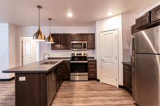 1113 University Dr N, Fargo, ND 58102