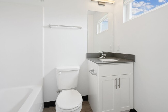 Falls Edge Studios, Cedar Falls, IA 50613 - photo 6