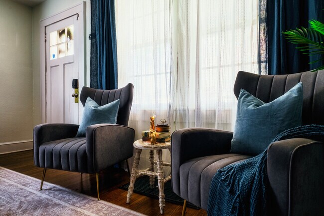 715 Grandin Rd unit ID1300974P, Charlotte, NC 28208 - photo 4