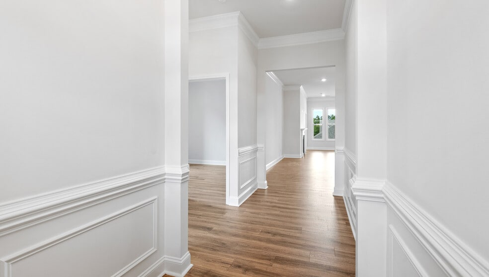 1906 Crumhorn Ave, Boiling Springs, SC 29316 - photo 1