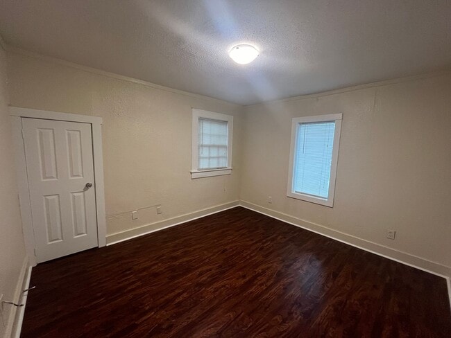 829 E 32nd St unit B, Savannah, GA 31401 - photo 3