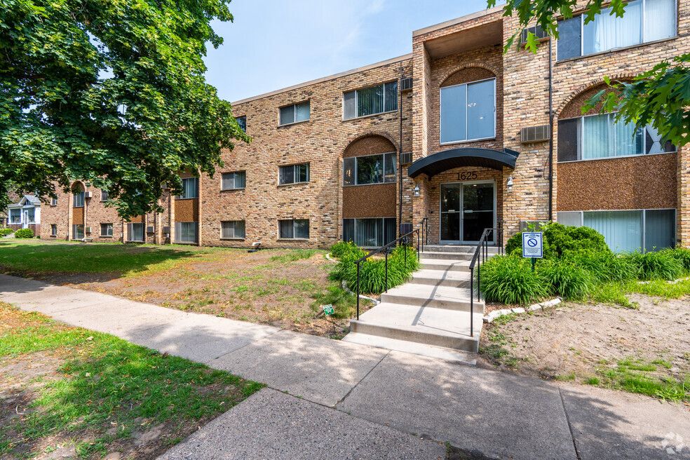 Minnehaha Apartments