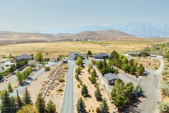 Ruhenstroth homes boast long driveways and sweeping mountain views.