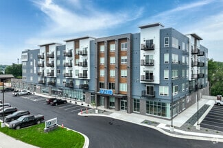 210 N Oak Ave, Owatonna, MN 55060