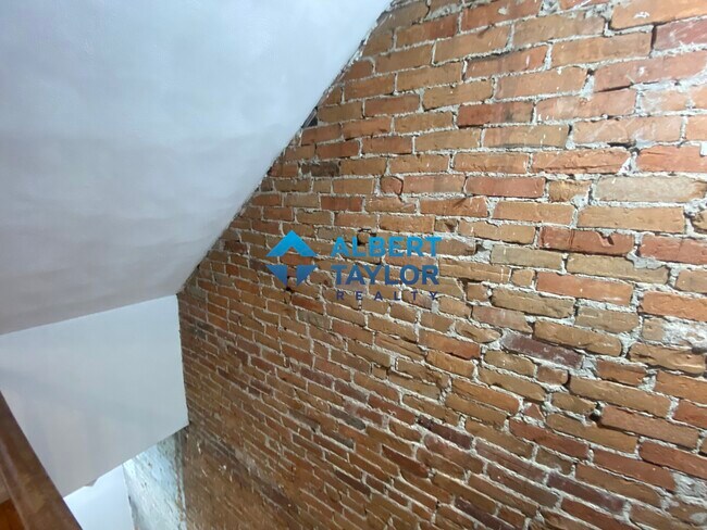 14 Wigglesworth St unit 1, Roxbury Crossing, MA 02120 - photo 7