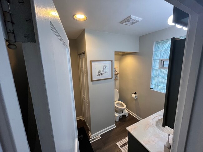 224 Delaware Ave, Oakmont, PA 15139 - photo 4