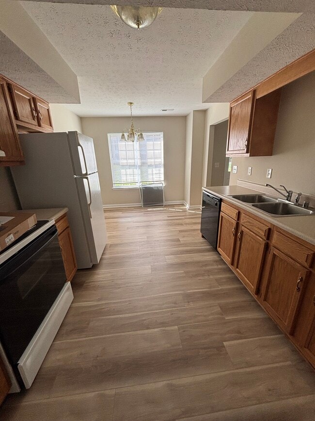 1115 Regency Way, Elizabethtown, KY 42701 - photo 3