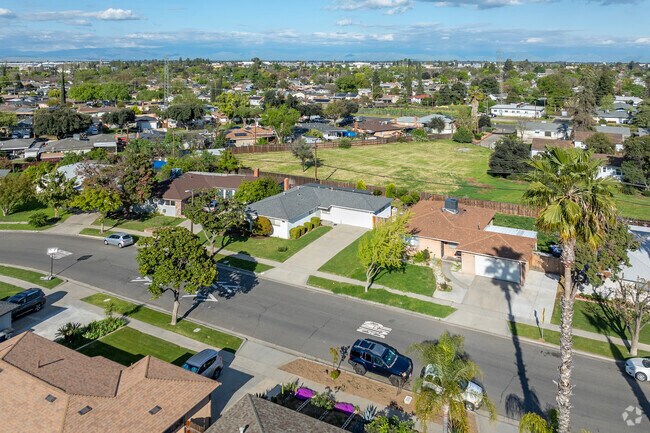 Roosevelt is a family friendly neighborhood in Fresno.