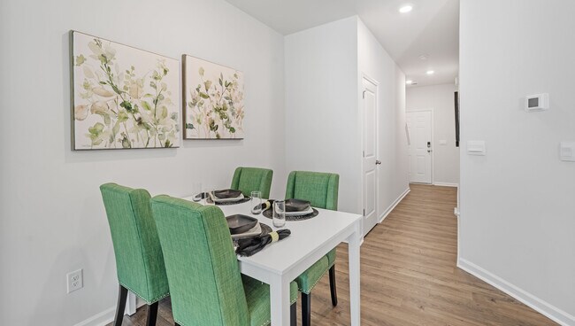 796 Embark Cir, Greer, SC 29651 - photo 4