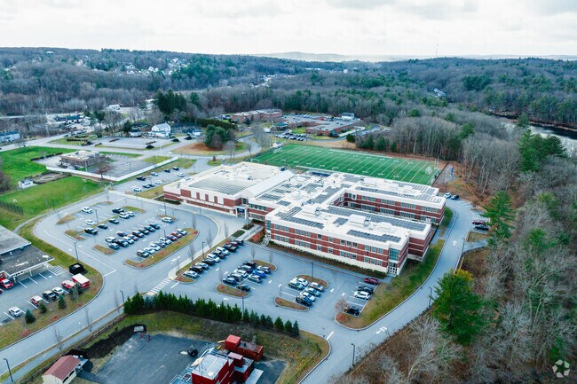 Auburn Middle School provides a well-rounded education and promotes academic excellence.