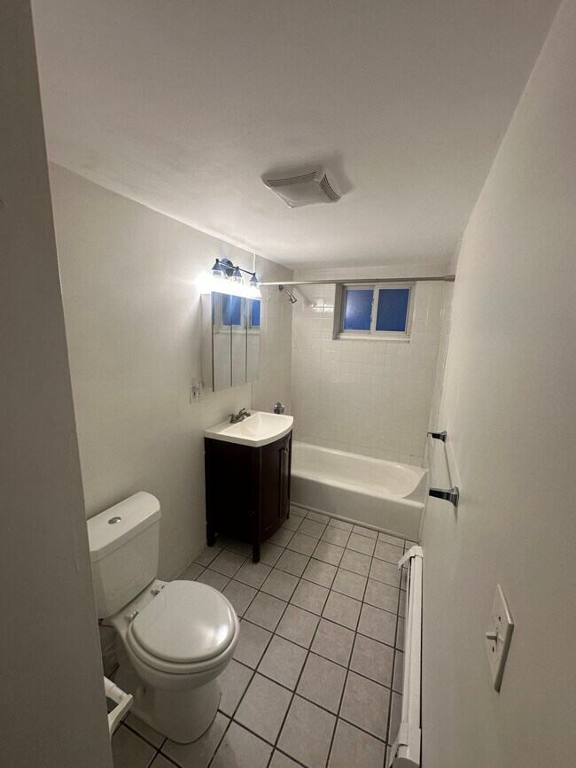 69 Chiswick Rd unit 1, Brighton, MA 02135 - photo 3