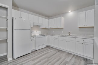1004 Appleblossem Ln, Neenah, WI 54956