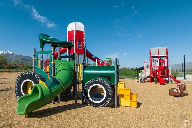 Recently opened Cole Park, located in the Salem neighborhood, offers a playground, a pavilion, and pickleball courts.