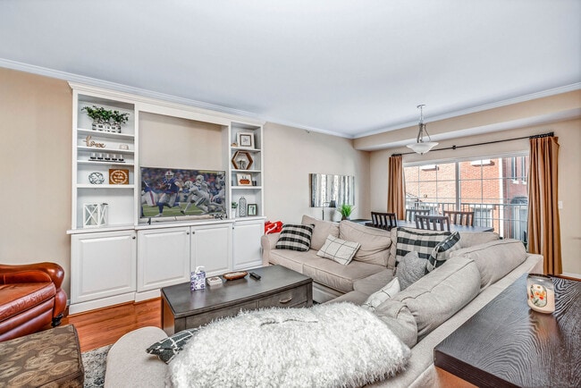 3316 Wasson Rd unit 4B, Cincinnati, OH 45209 - photo 3