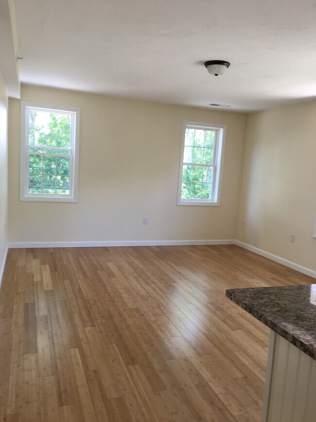 12 Cranberry Rd unit 1, Buzzards Bay, MA 02532 - photo 4