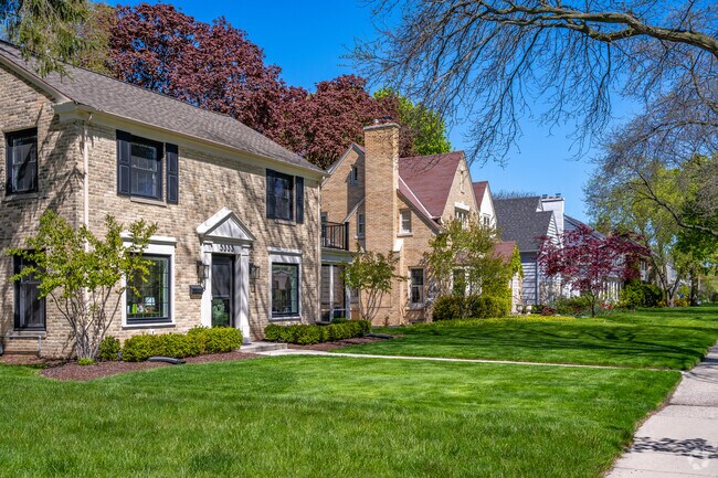 Whitefish Bay homes along a boulevard in Whitefish Bay.