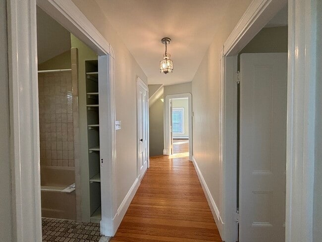 11 Traymore St unit 11, Cambridge, MA 02140 - photo 5