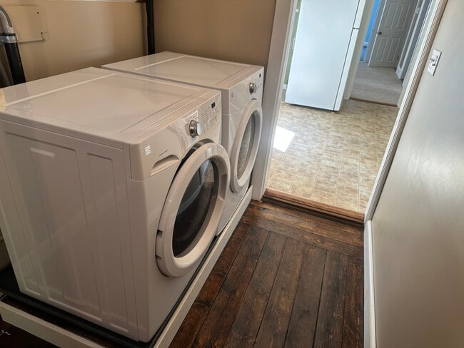 171 N Main St unit 2 fl, Florence, MA 01062 - photo 5