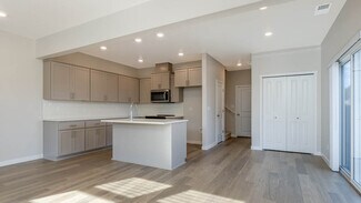 17193 SE Maple Hill Ln, Happy Valley, OR 97086