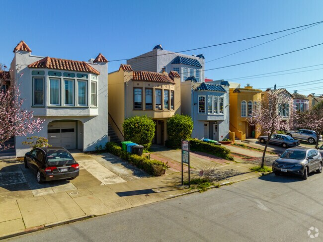 Marina-style homes are common in West Portal.