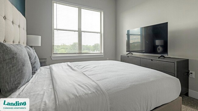 1900 Airport Commerce Dr unit 2205, Austin, TX 78741 - photo 4