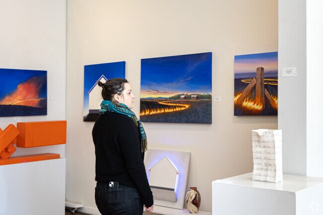 Leopold Gallery is a nationally-ranked gallery located in Brookside.