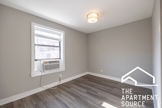 3937 N Janssen Ave unit 1, Chicago, IL 60613 - photo 7