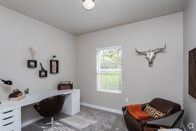 2BR, 2BA - Silver