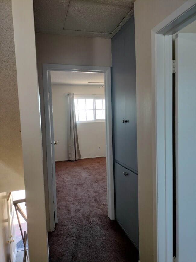 4364 W 133rd St unit C, Hawthorne, CA 90250 - photo 3