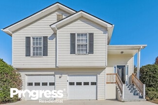 839 Rock Shoal Ct, Atlanta, GA 30349