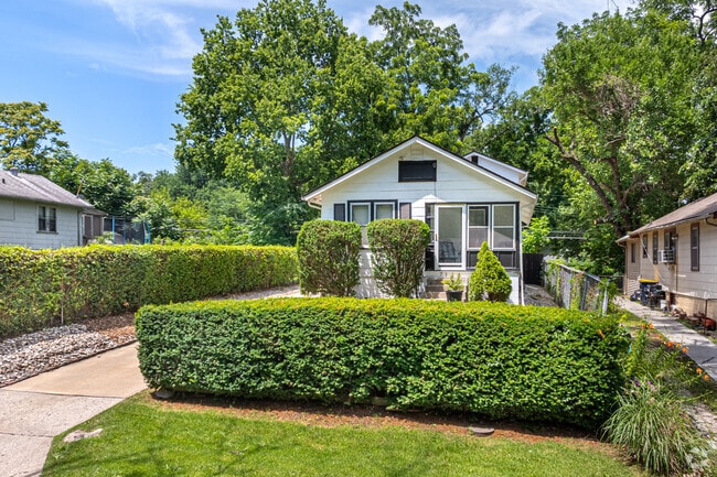 Walnut Grove is a residential neighborhood  that belongs to an active, forward-focused community