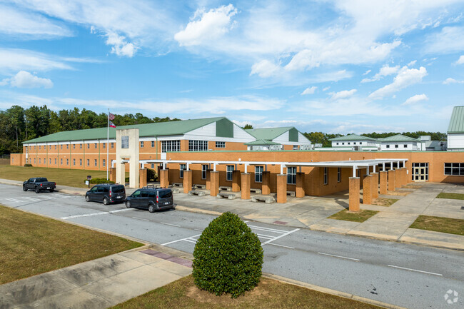 Morrow Middle School has a 16:1 student to teacher ratio.
