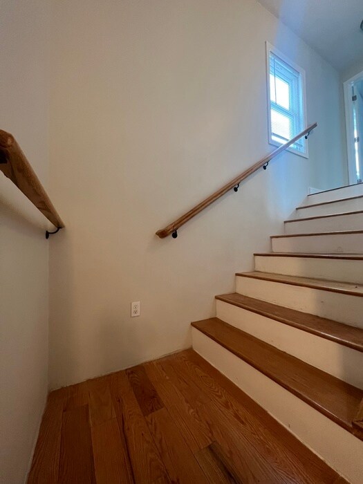 28 Otis St, Somerville, MA 02145 - photo 2