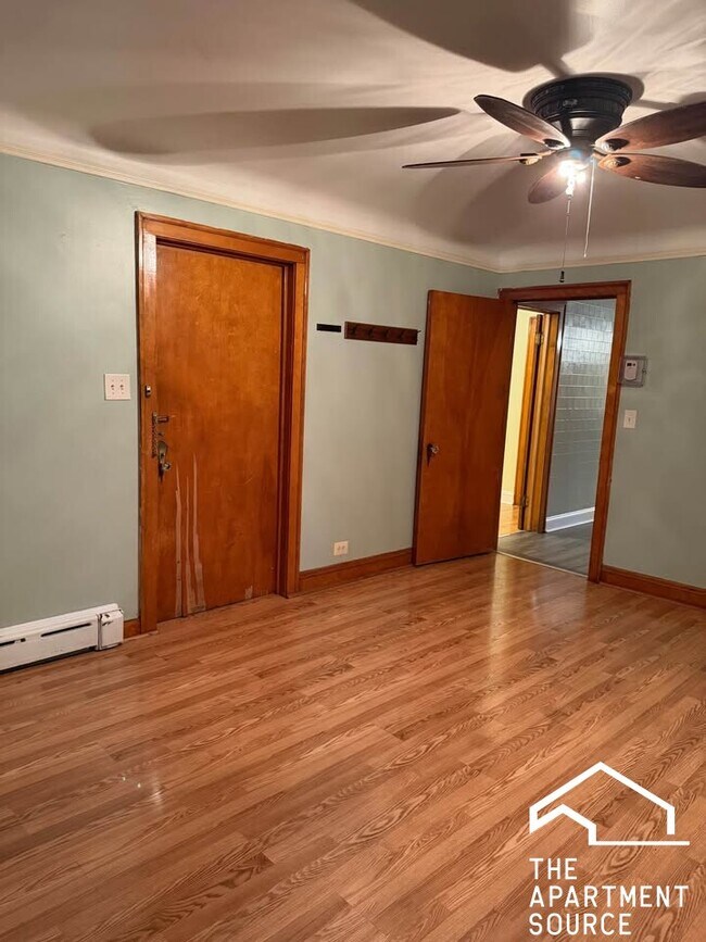 5143 S Rockwell St unit 1, Chicago, IL 60632 - photo 2