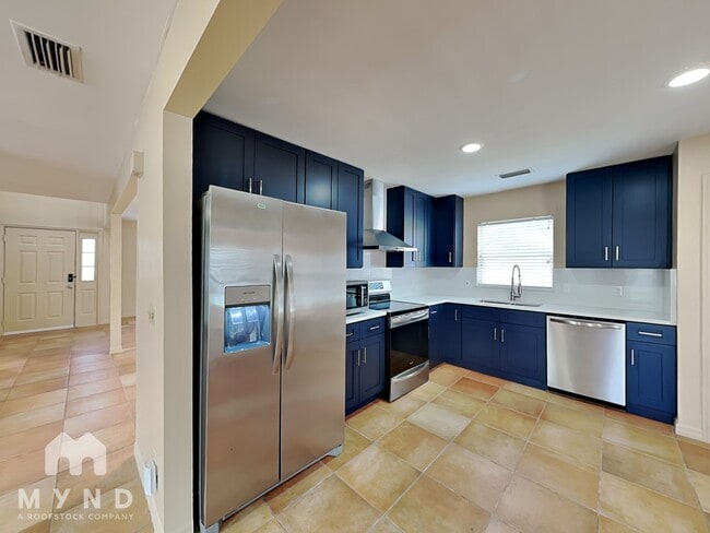 1938 Blue Fox Ct, Orlando, FL 32825 - photo 2