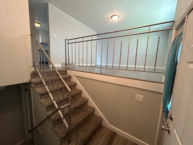 1184 N 575 W, Clearfield, UT 84015 - photo 5