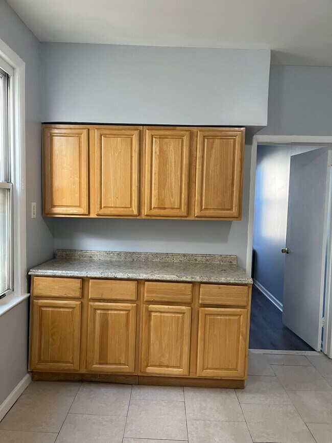 41 W 54th St unit 2R, Bayonne, NJ 07002 - photo 6