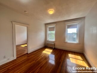 8 Egremont Rd Unit 10, Boston, MA 02135