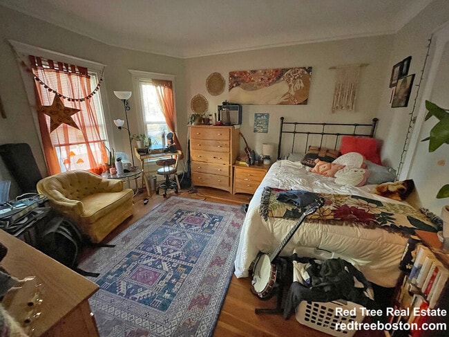 85 Lowden Ave unit 1, Somerville, MA 02144 - photo 5