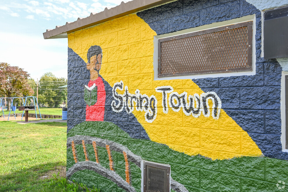 NH Stringtown 526485