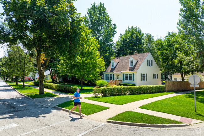 Southwest St Charles has well-maintained streets and sidewalks perfect for a morning run.
