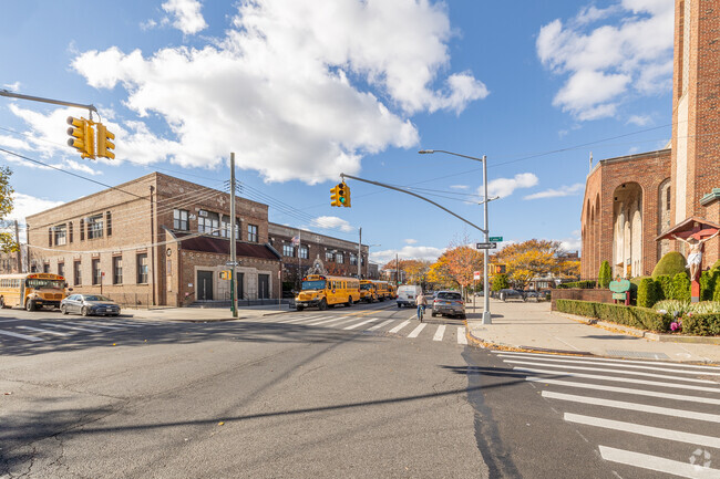 Coney Island Prep High School's street context view.