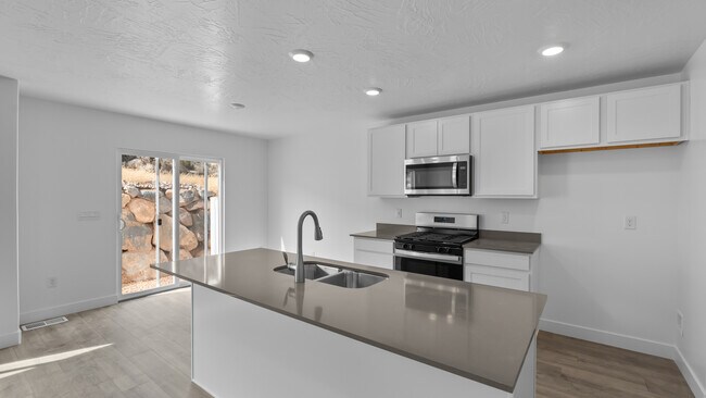 2964 W Lagrand St unit 1161, Cedar City, UT 84720 - photo 6