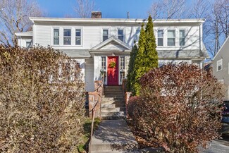 41 Whittemore Rd, Newton, MA 02458
