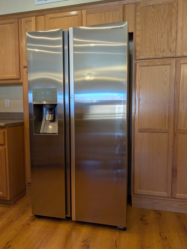 2631 E 15th St unit 302, Casper, WY 82609 - photo 3