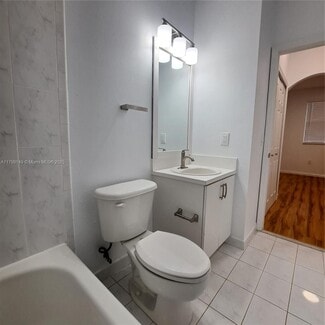 642 SW 106th Ave, Pembroke Pines, FL 33025